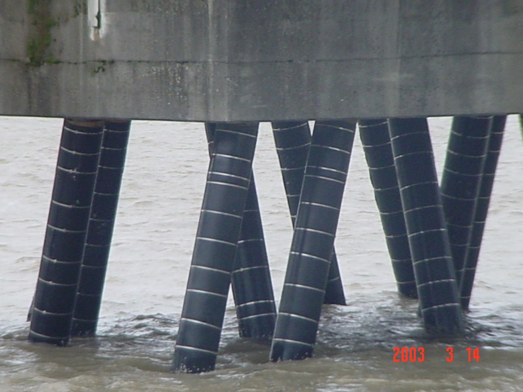 Exxon Valero crude oil pilings